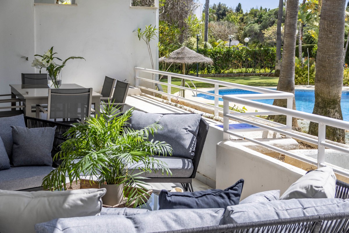 Middle Floor Apartment for sale in Marbella MA3919951