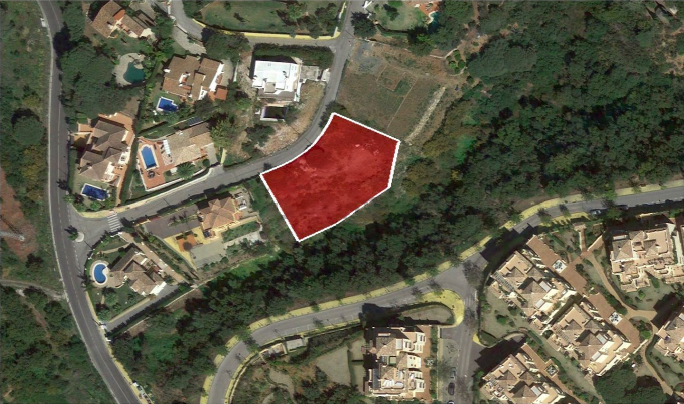 Residential Plot in Elviria