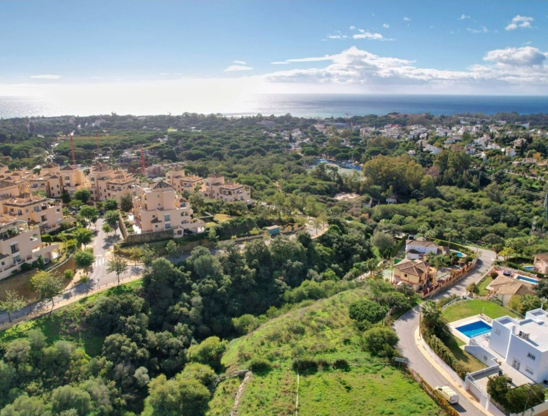 Residential Plot in Elviria