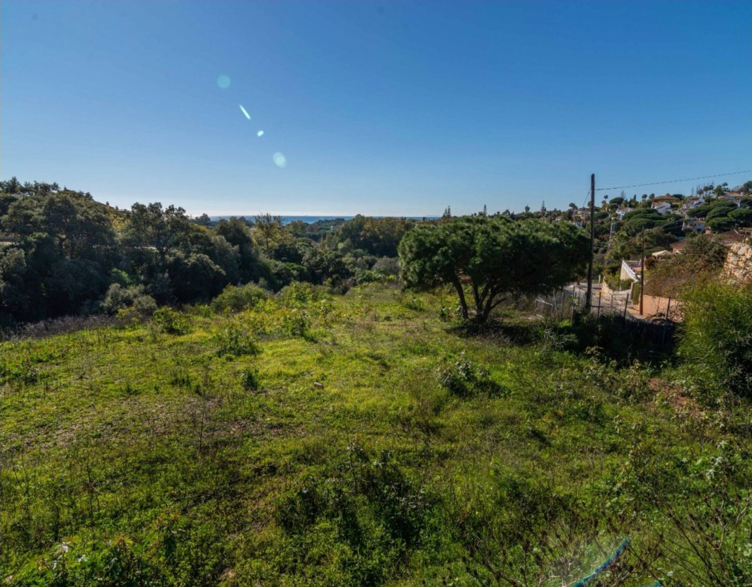 Residential Plot in Elviria