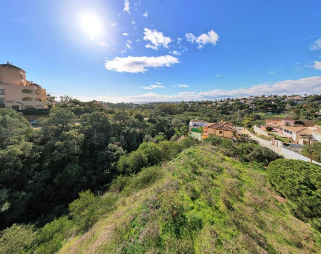 Terrain Résidentiel à Elviria