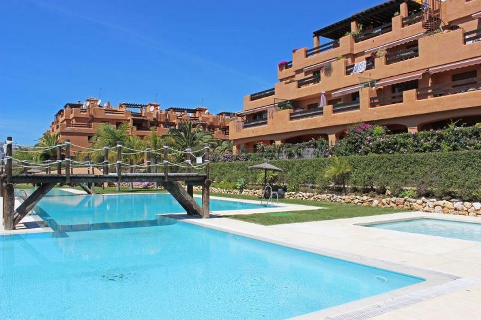 Appartement Mi-étage à Estepona MCO4111627