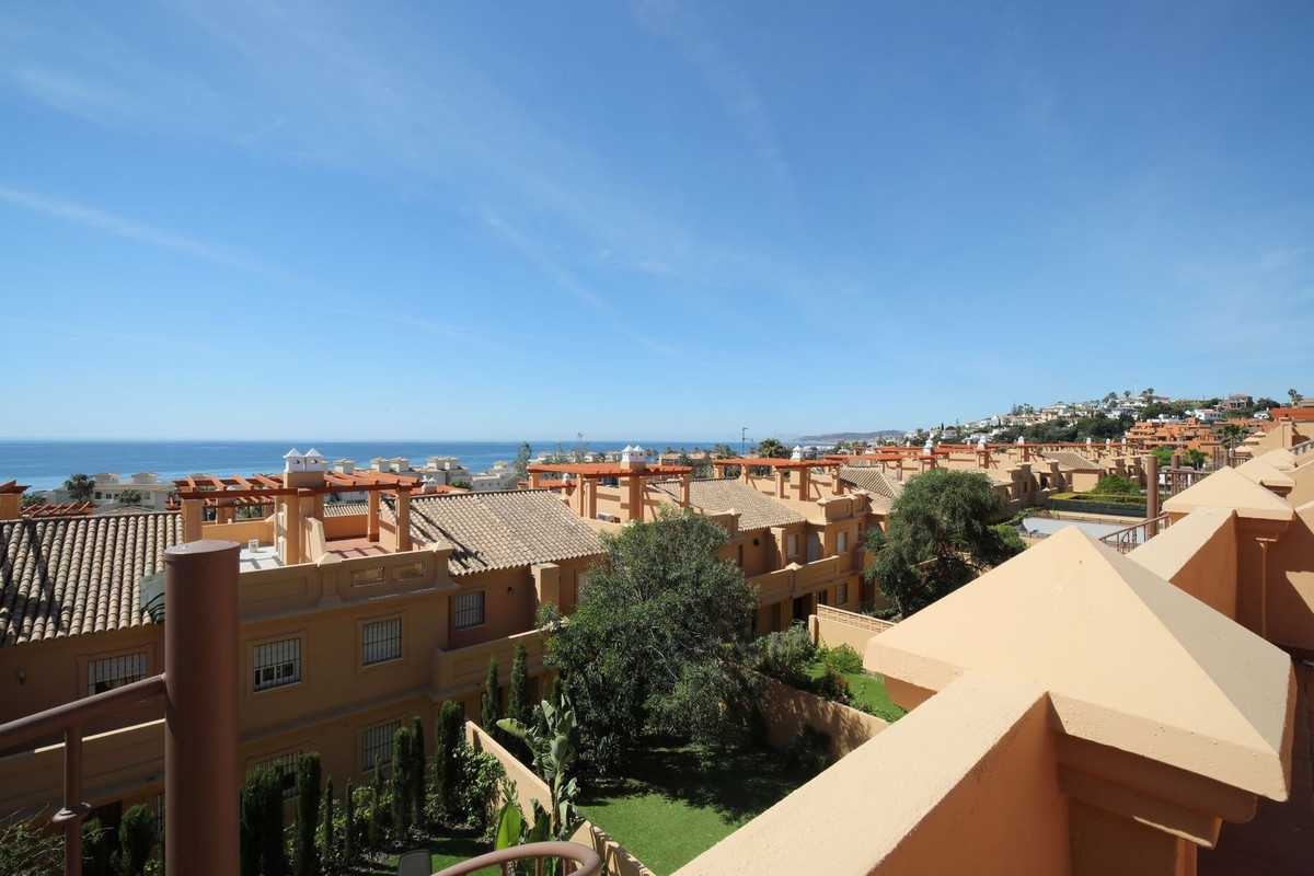 Maison mitoyenne en vente à Estepona MCO4256941