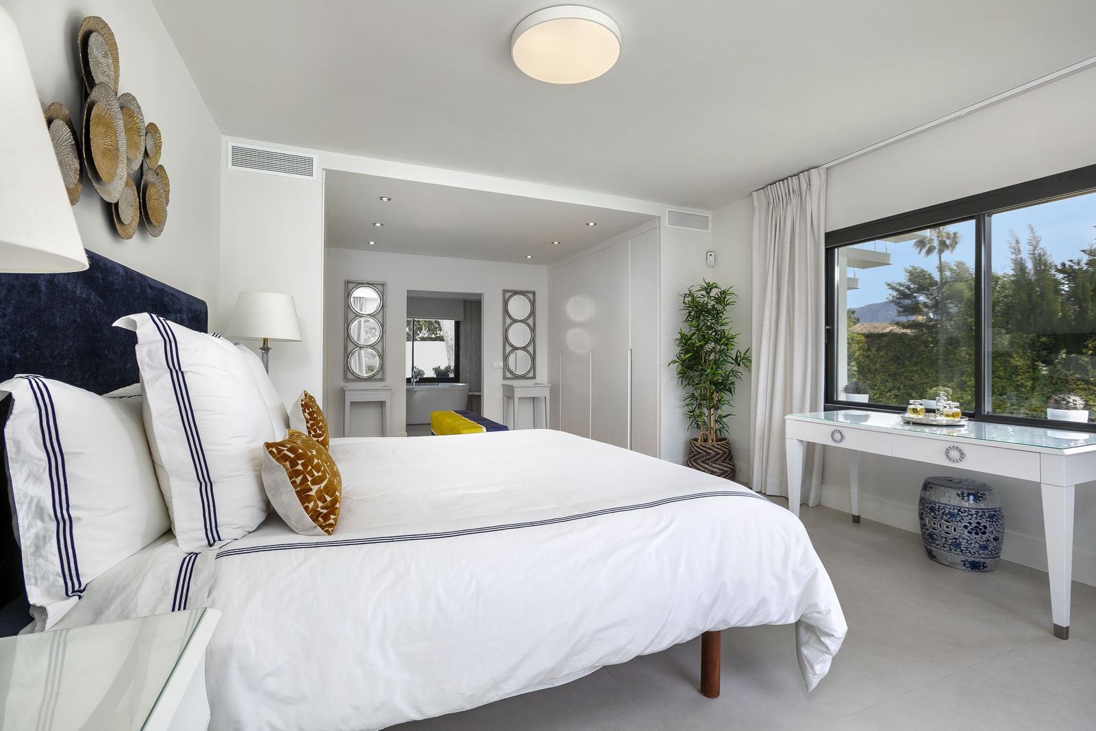 Fritlliggende Villa Til salg i Marbella - MC04986034