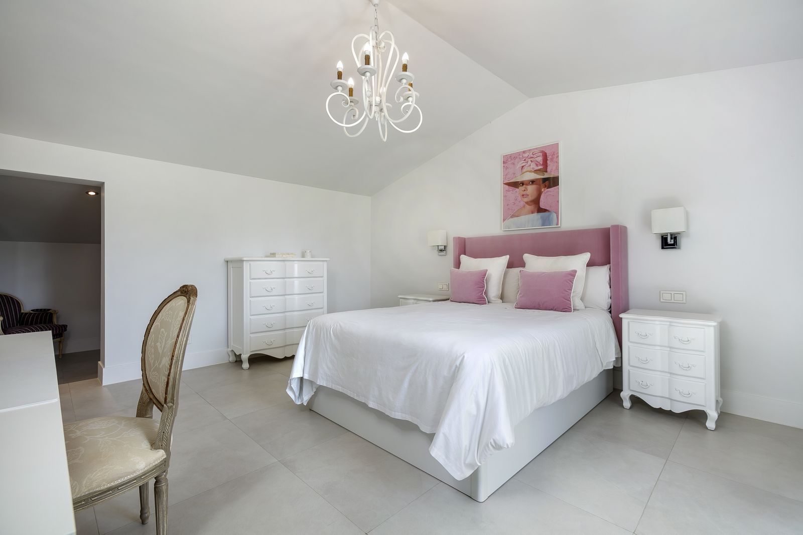 Fritlliggende Villa Til salg i Marbella - MC04986034