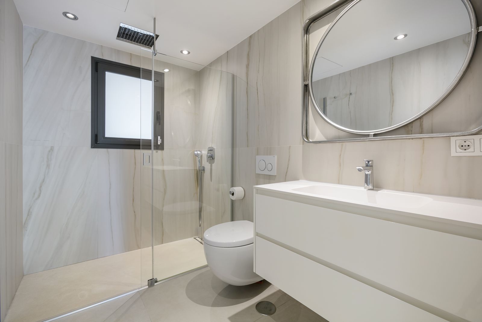 Fritlliggende Villa Til salg i Marbella - MC04986034