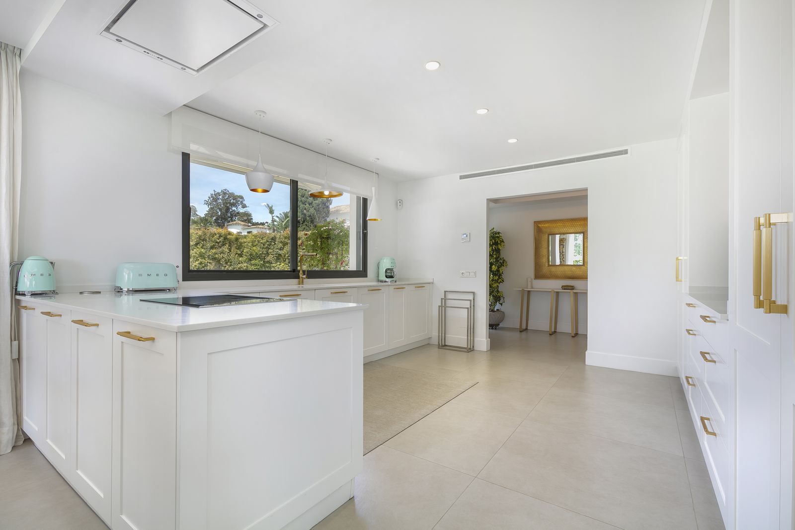 Fritlliggende Villa Til salg i Marbella - MC04986034