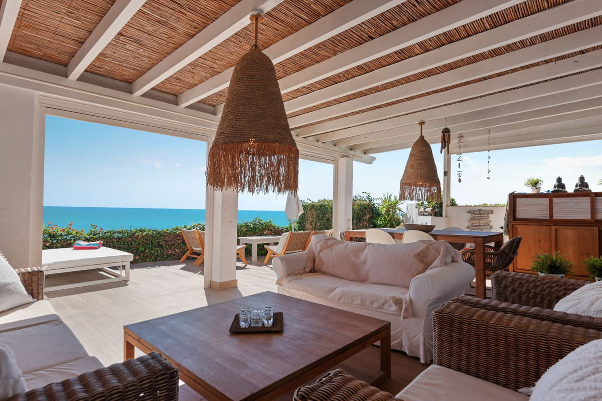 Townhouse in Estepona MCO7374421