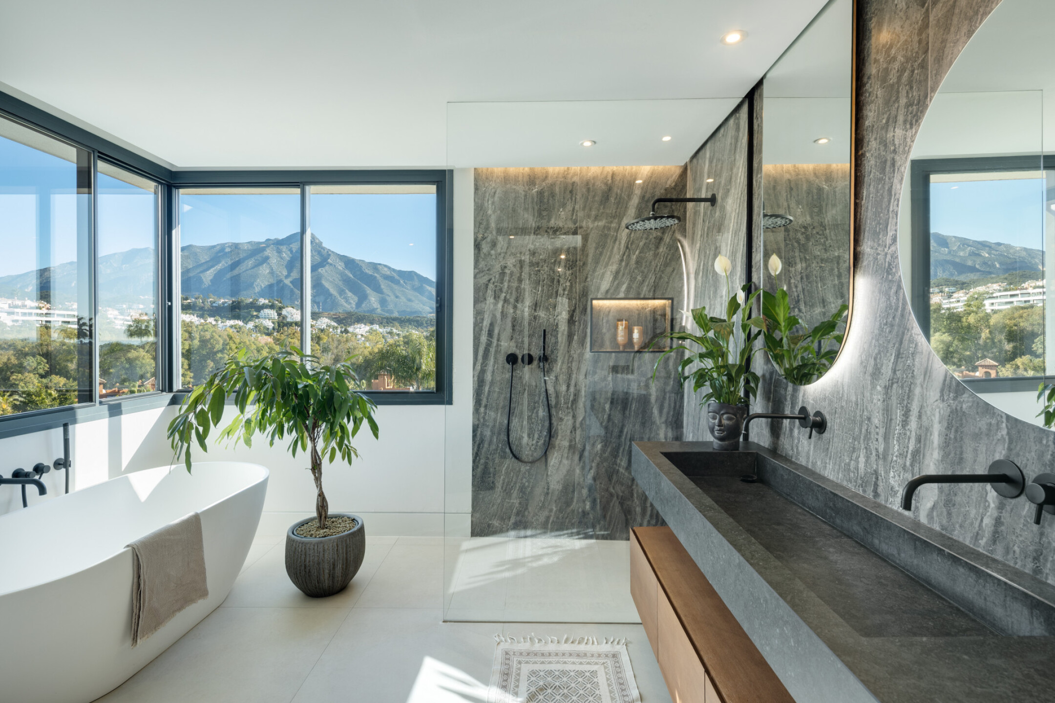 Villa Till salu i Nueva Andalucía - MCO7400402