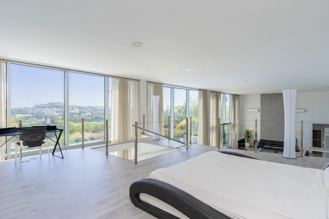 Fritlliggende Villa Til salg i La Quinta - MCO9236980