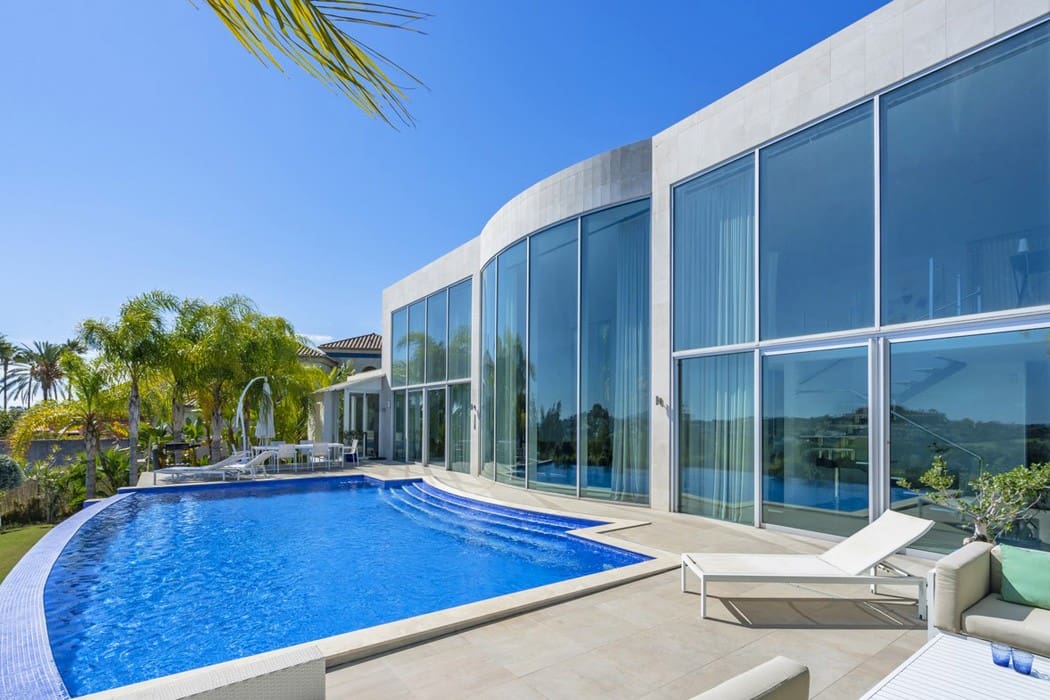 Fritlliggende Villa Til salg i La Quinta - MCO9236980