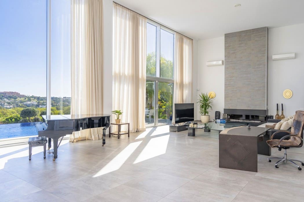 Fritlliggende Villa Til salg i La Quinta - MCO9236980